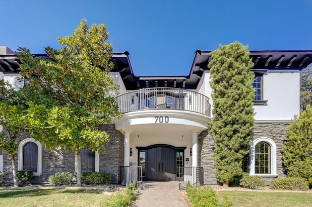 Images Valiente Mott Injury Attorneys