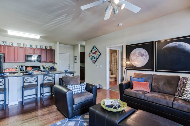 Images Maverick Place Apartments