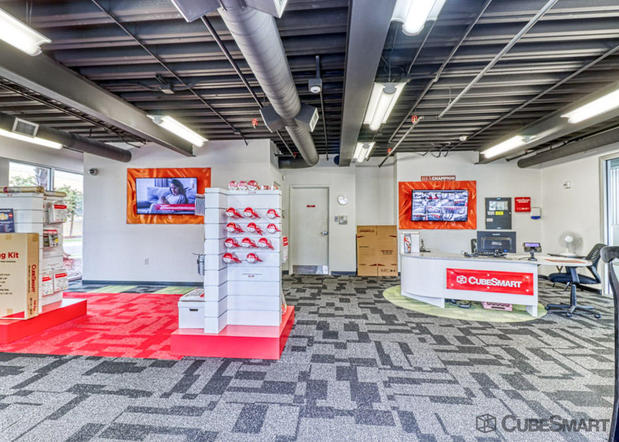 Images CubeSmart Self Storage