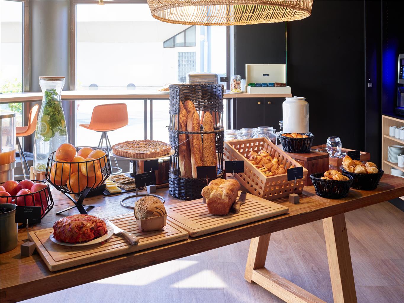 All you can eat buffet - Radisson Hotel Clermont Ferrand