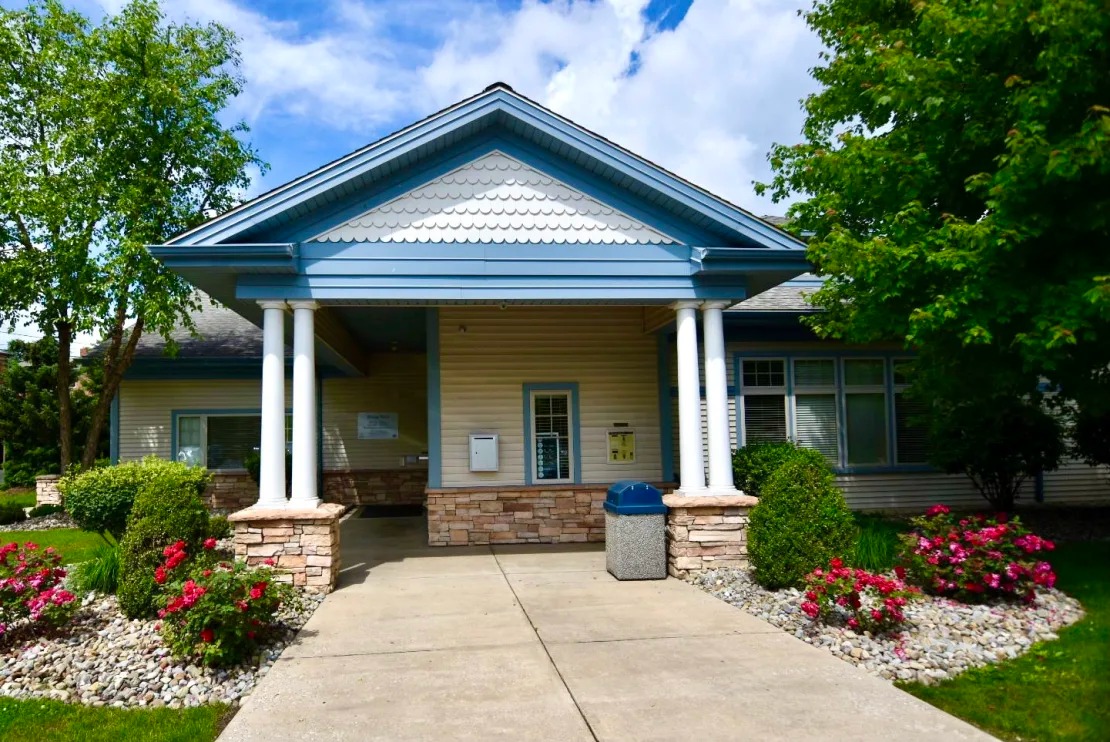 Welcoming Clubhouse at River Run Apartments in Warren, Ohio, 44485