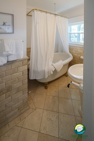 Images The Manor On Green Lake