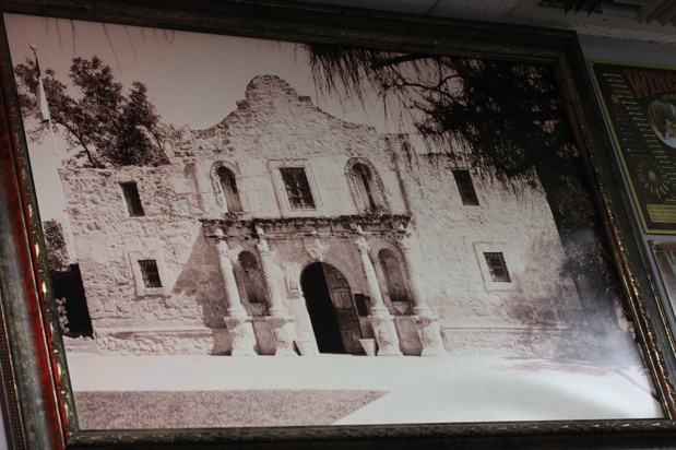 Images Alamo Jewelry & Loan Inc