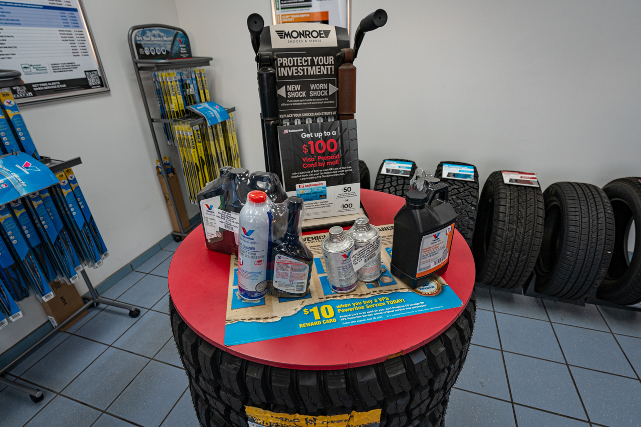 Tire Discounters Image