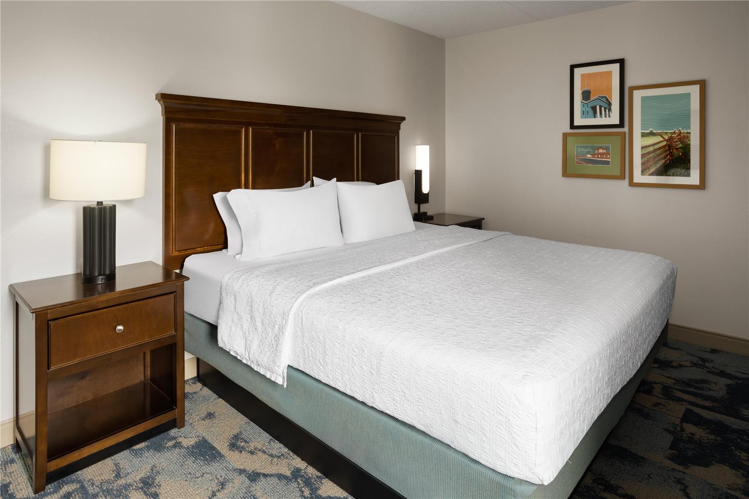 Guest room 