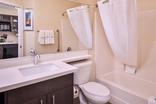 Images Candlewood Suites Kansas City Speedway by IHG