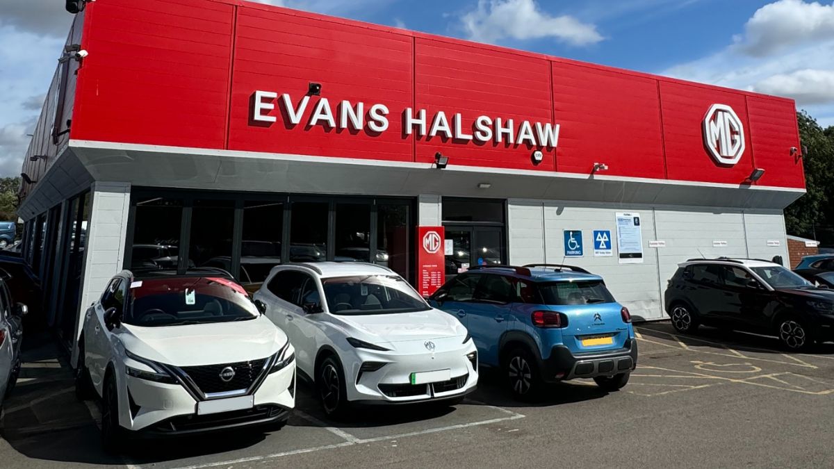 Images Evans Halshaw MG Banbury