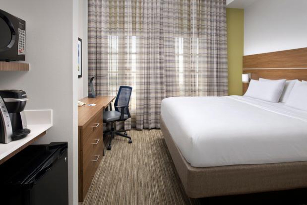Images Holiday Inn Express San Antonio N-Riverwalk Area by IHG