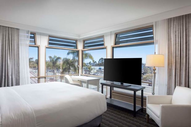 Images DoubleTree by Hilton San Diego Bayside