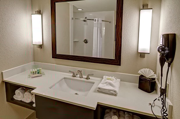 Images Holiday Inn & Suites Tupelo North by IHG