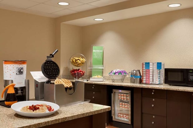 Images Hampton Inn & Suites Hartford/East Hartford