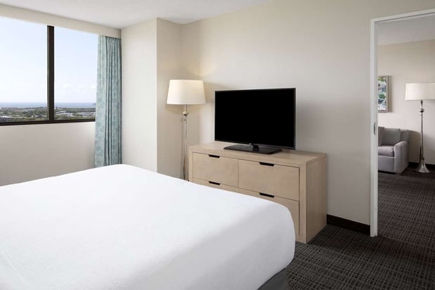 Images Embassy Suites by Hilton Tampa Airport Westshore