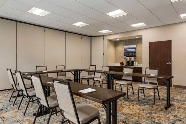 Images Hampton Inn & Suites Pittsburgh/Waterfront-West Homestead