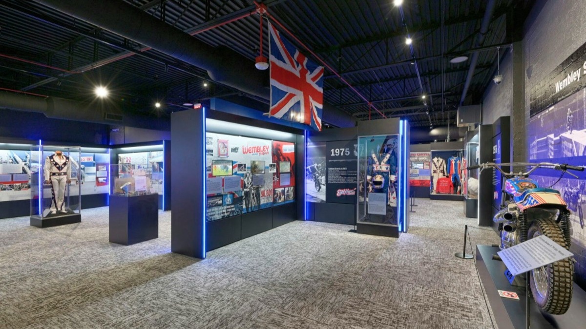 Find one of the most unique attractions in Las Vegas, featuring interactive displays and Evel Knieve 