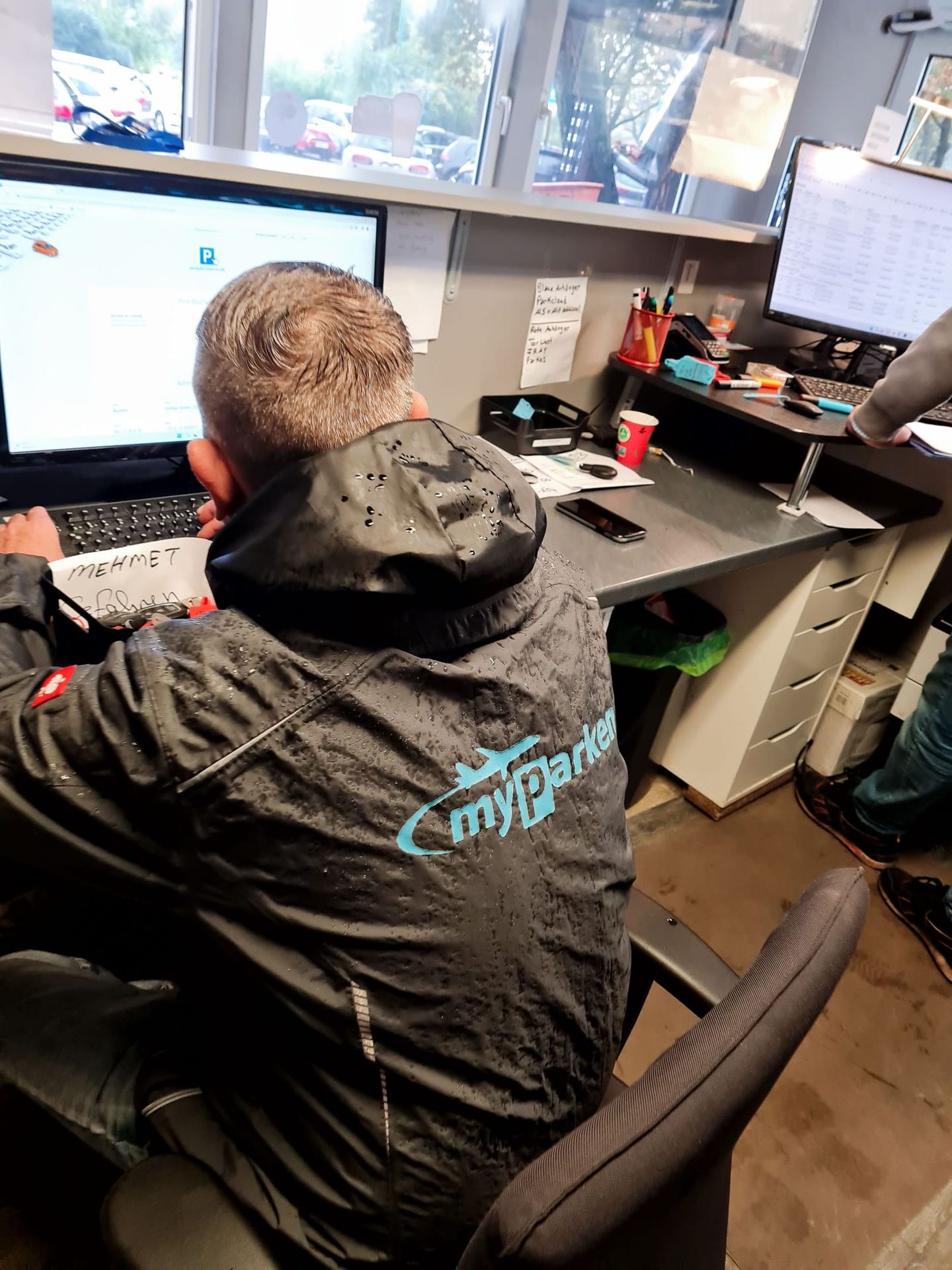 Parken Frankfurt - MyParken.de, Sindlinger Bahnstr. 103 in Frankfurt