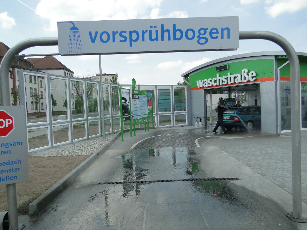 IMO Car Wash, Luise-Kiesselbach-Str. 1 in Hanau