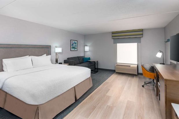 Images Hampton Inn Hartford/Airport