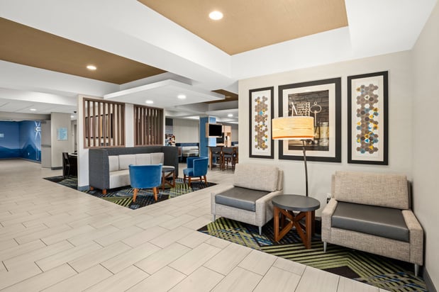 Images Holiday Inn Express & Suites Sumner - Puyallup Area by IHG