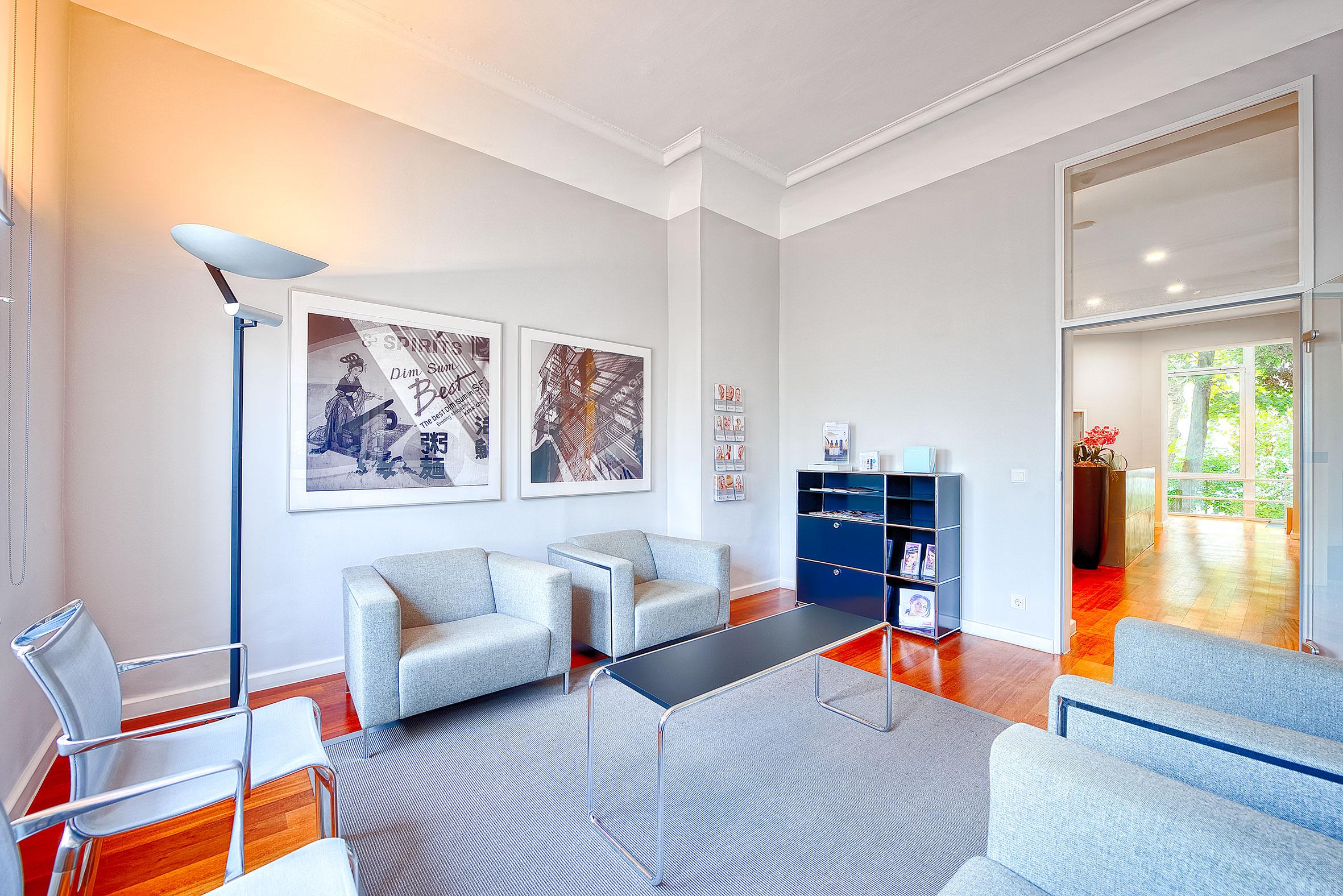 Klinik am Rhein, Fachklinik für Plastische Chirurgie, Düsseldorf, Kaiser-Wilhelm-Ring 43A in Stadtbezirk