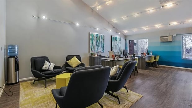 Images Twelve 501 Apartment Homes