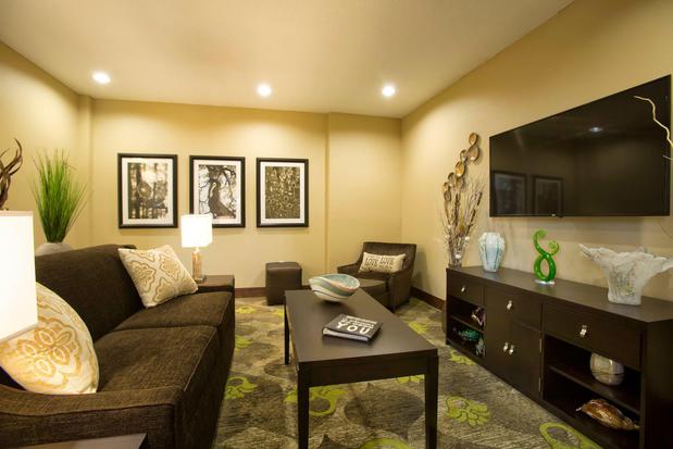 Images Staybridge Suites Orlando at Seaworld by IHG