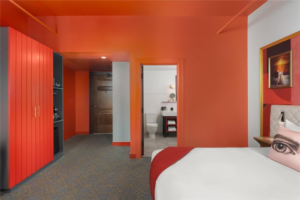 Images Angad Arts Hotel St. Louis, Tapestry Collection by Hilton