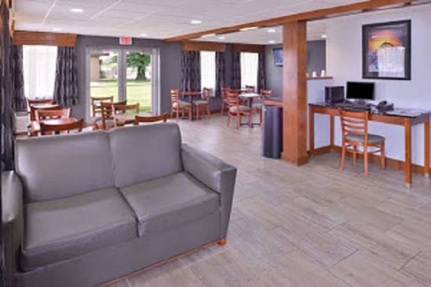 Images SureStay by Best Western Bowling Green North