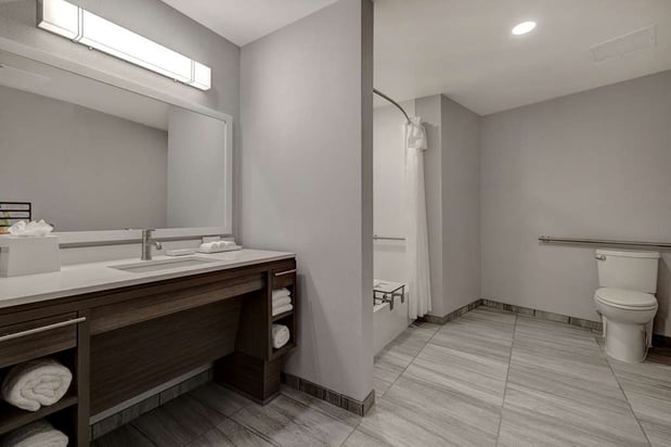 Images Home2 Suites by Hilton Petaluma
