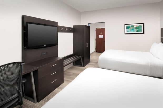 Images Holiday Inn Express Knoxville-Strawberry Plains by IHG