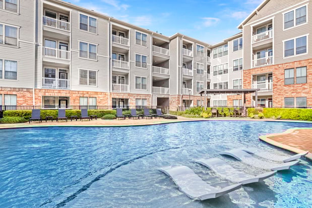 Images Camden Heights Apartments