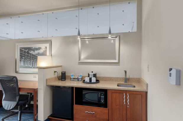 Images Hampton Inn & Suites Downtown Owensboro/Waterfront