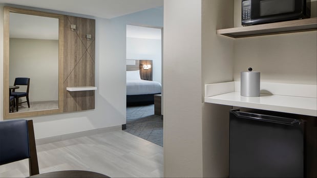 Images Holiday Inn Express Dallas Medical - Market Ctr by IHG