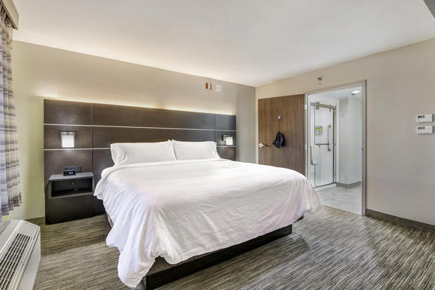 Images Holiday Inn Express & Suites Longview North by IHG
