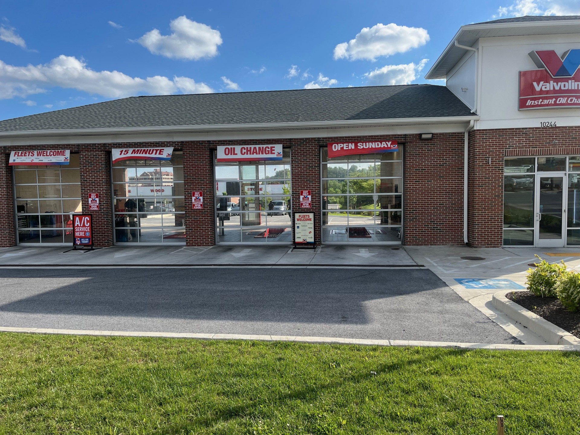 Valvoline storefront