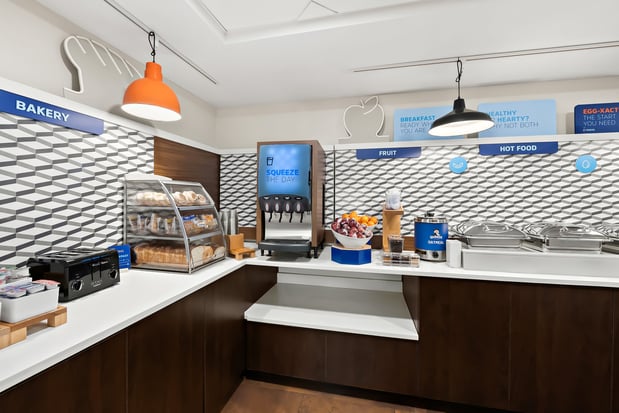 Images Holiday Inn Express & Suites Raleigh NE - Medical Ctr Area by IHG