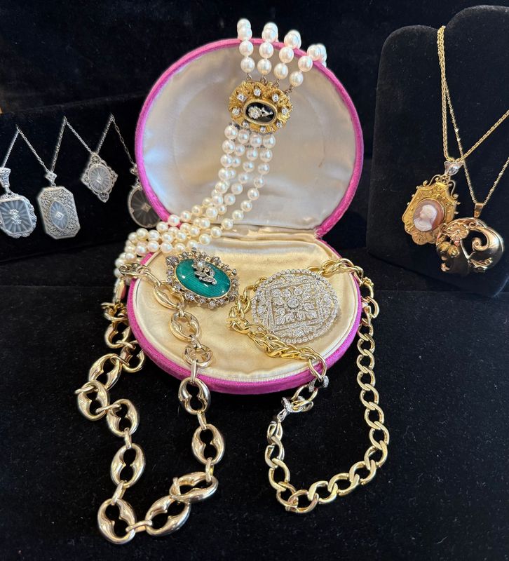 Images Estate Jewelers Ltd