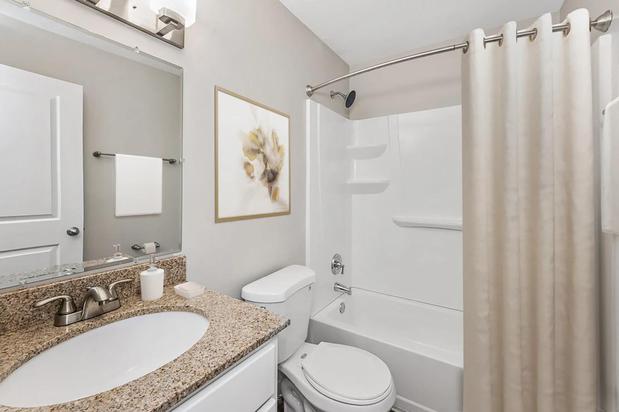 Images Staples Mill Townhomes