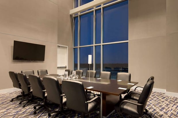Images Embassy Suites by Hilton Kansas City Olathe