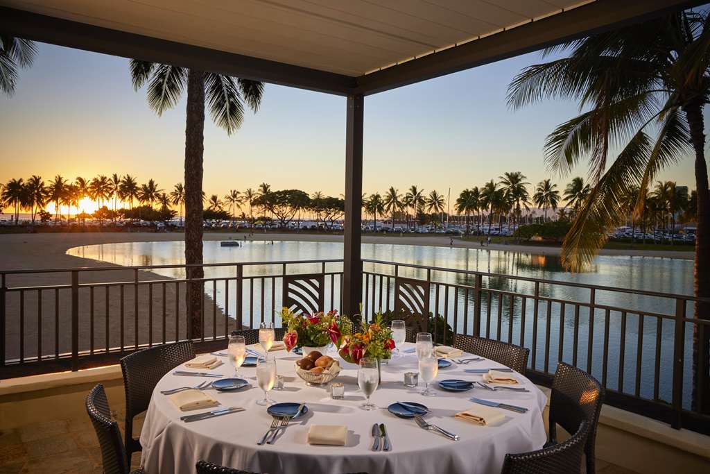 Hilton Hawaiian Village Waikiki Beach Resort