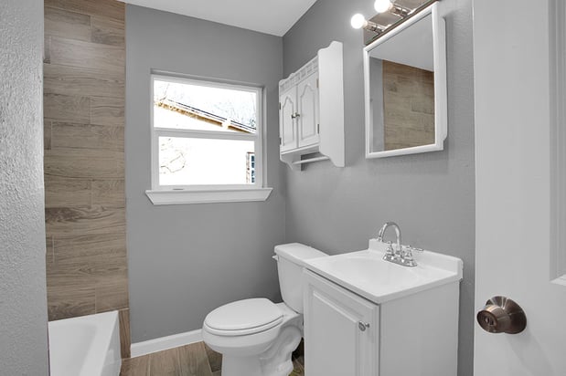Images Maestro Property Buyers - House Buyers