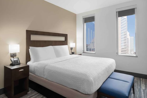 Images Hampton Inn & Suites Denver Downtown-Convention Center