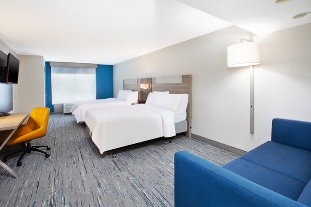 Images Holiday Inn Express & Suites Milwaukee NW – Park Place by IHG
