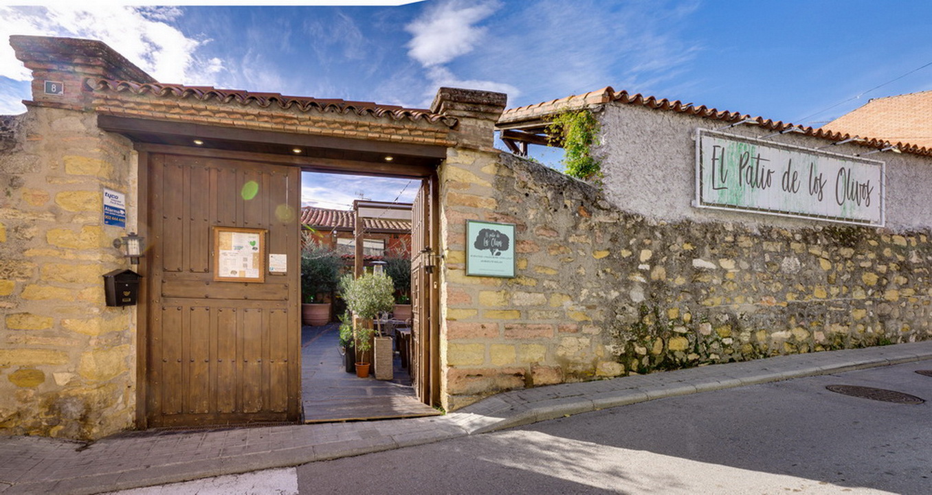 Images El Patio de los Olivos Restaurante Carnes a las Brasas y Arroces en el Mo