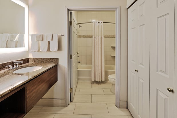 Images Staybridge Suites Albuquerque - Airport by IHG