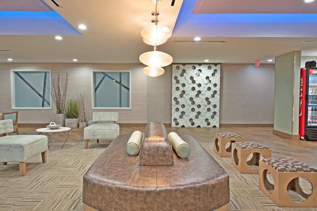 Images Holiday Inn Express & Suites Harrisburg S - New Cumberland, an IHG Hotel