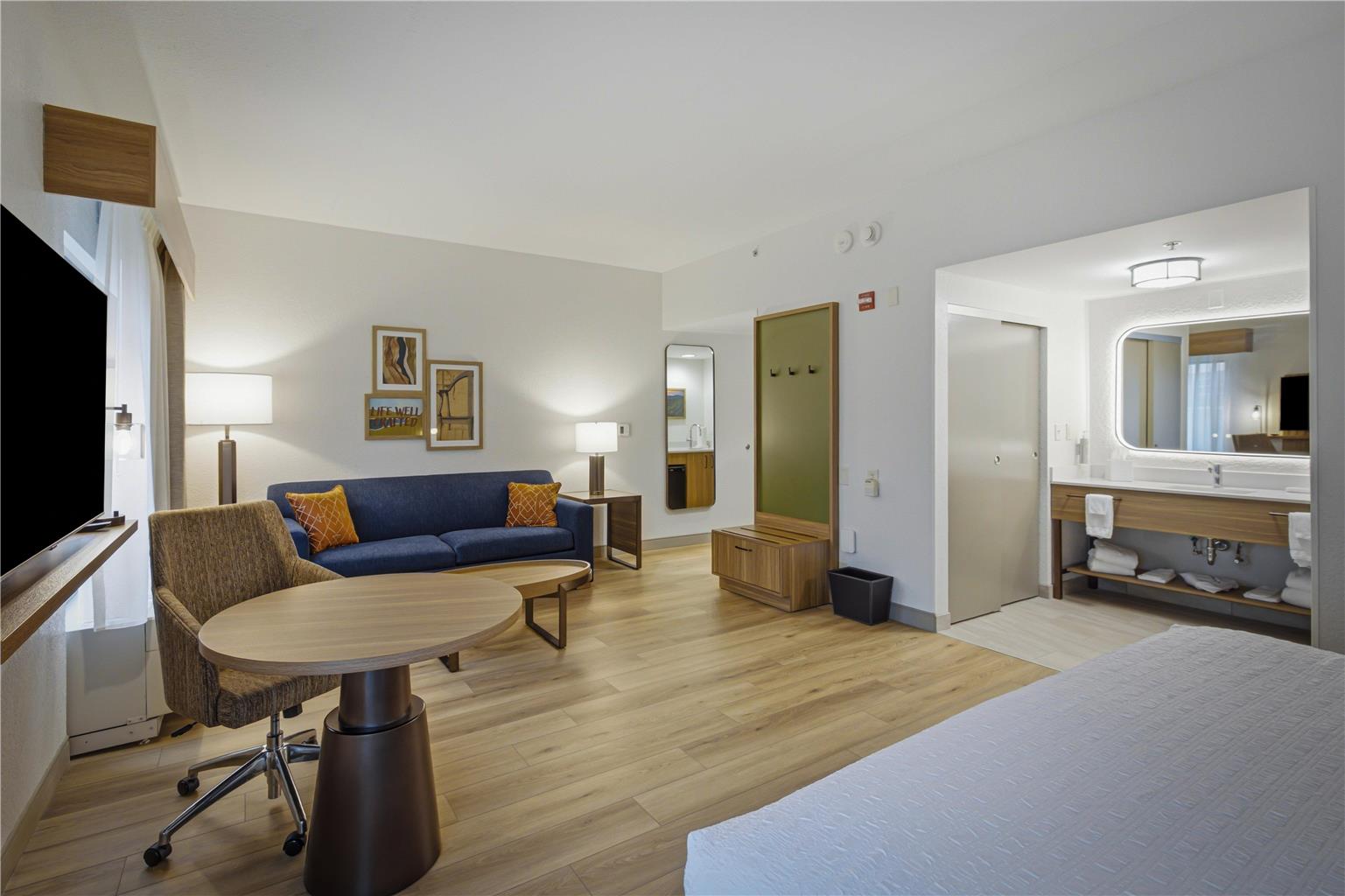 Guest room 