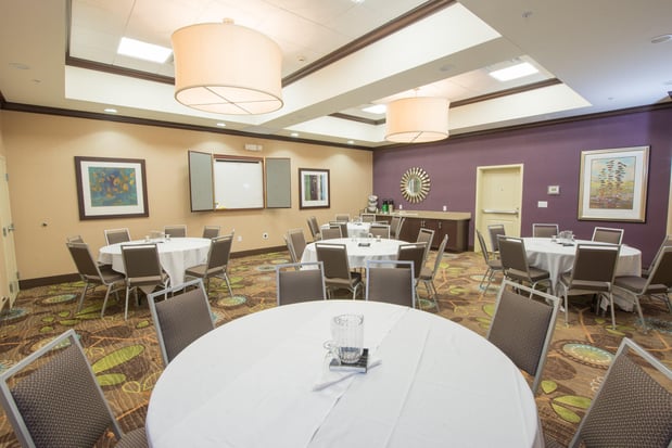 Images Holiday Inn Bismarck by IHG