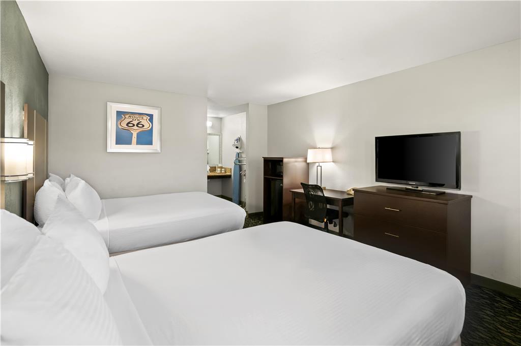 ADA 2 Queen Room