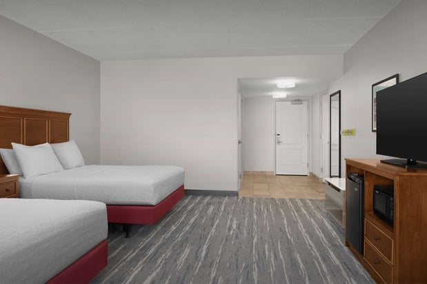 Images Hampton Inn & Suites Lynchburg