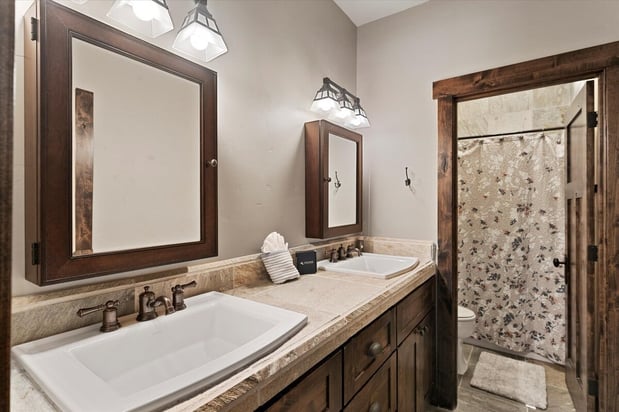 Images Lake Tahoe Accommodations